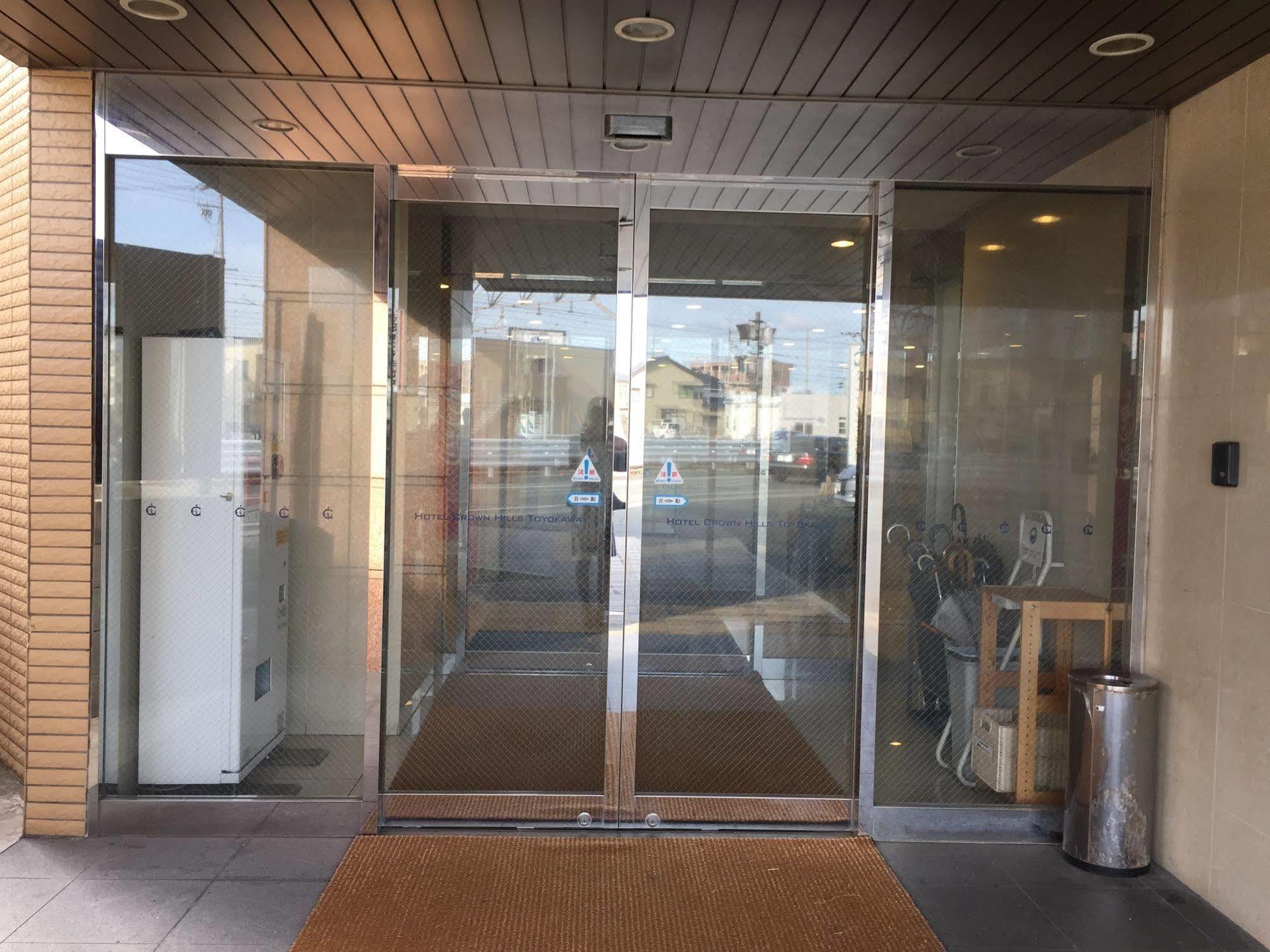 Hotel Crown Hills Toyokawa Exterior foto